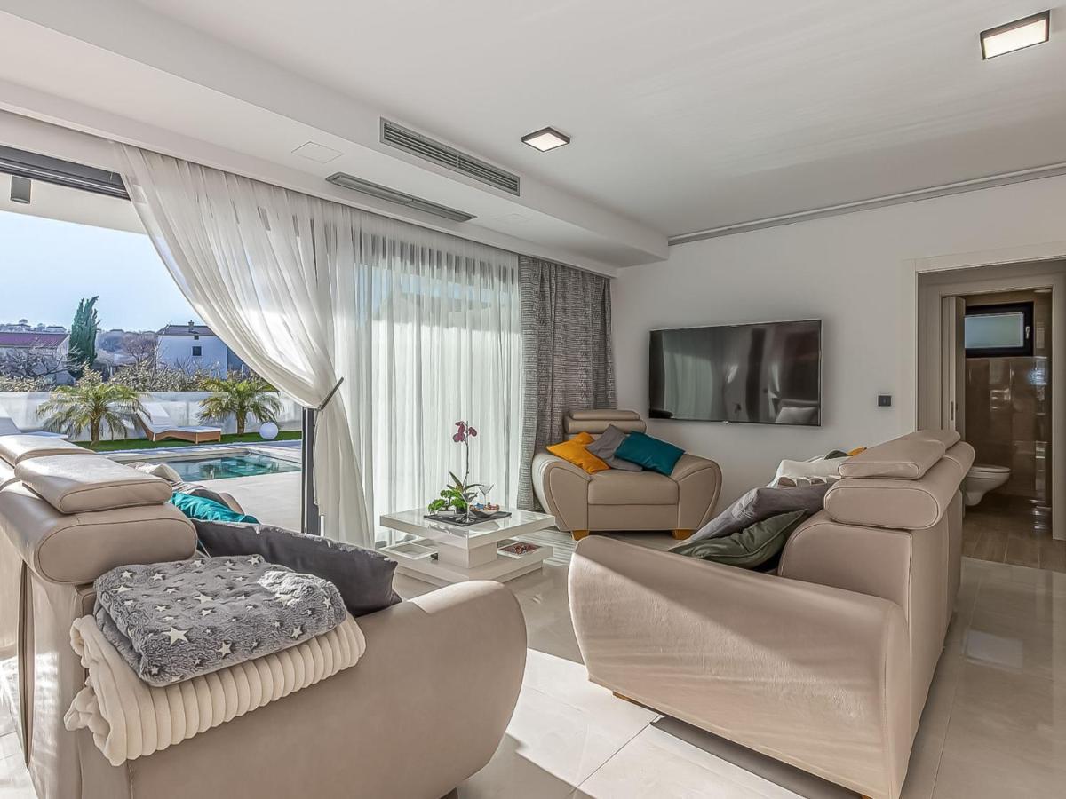 Villa Milly Vrh  Екстериор снимка